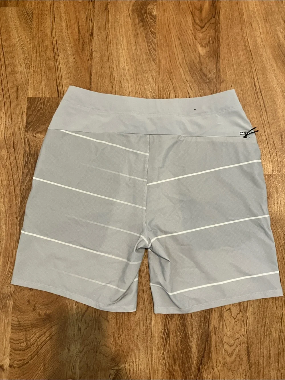 Hurley Light Gray Horizontal Stripe Swim Trunk Phantom Hybrid shorts small